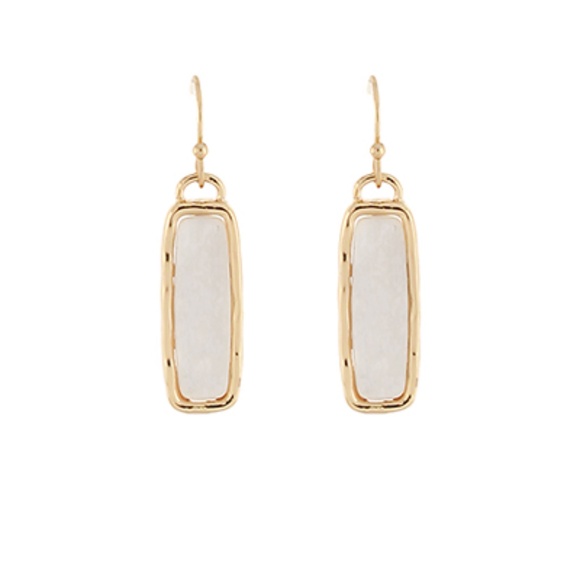 Pearl Bar Drop Earrings - Picture 1 of 2
